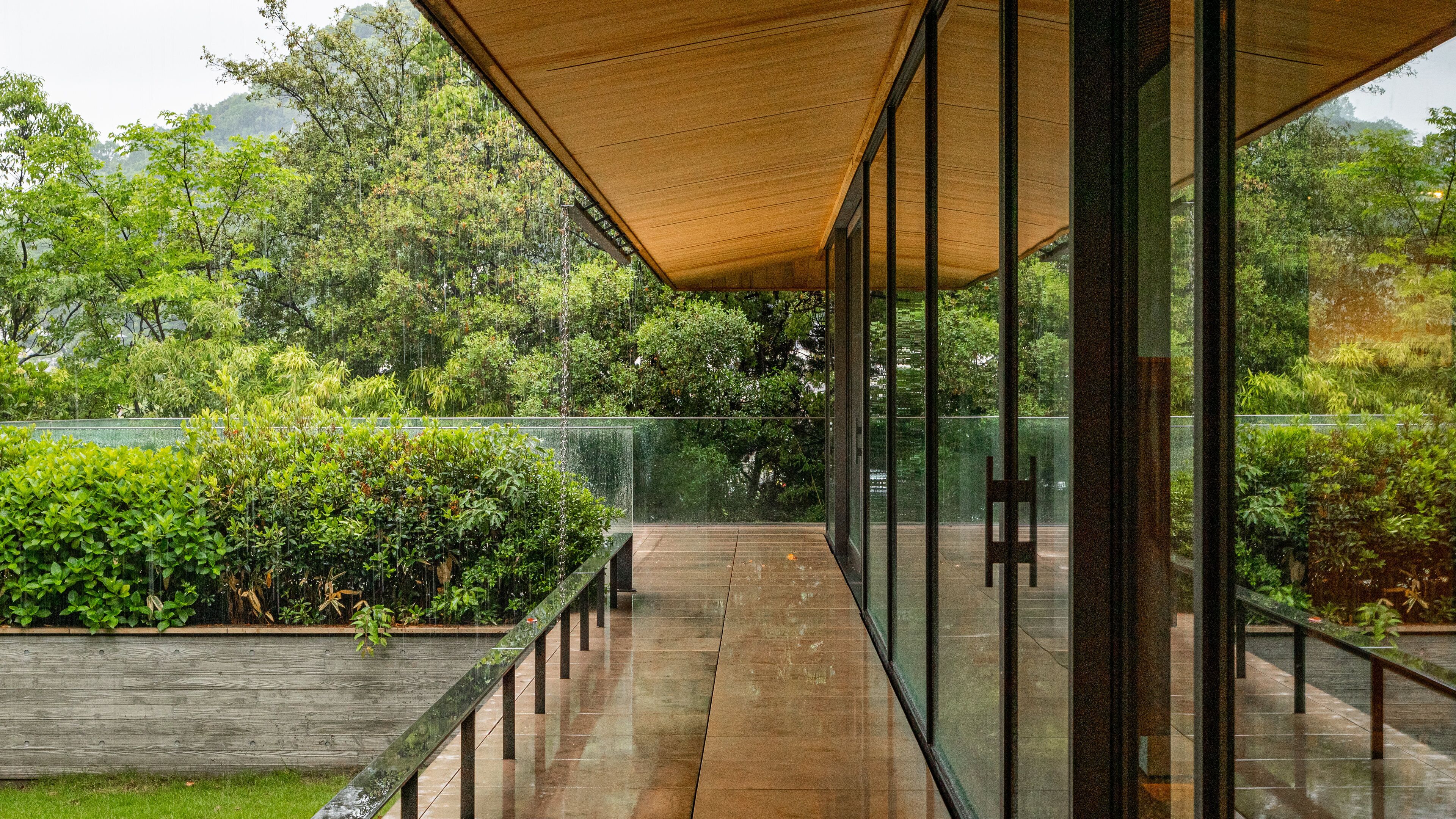 Takenaka Carpentry Tools Museum featuring a park