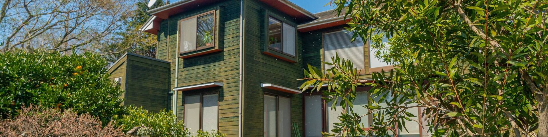 Ito showing a park and a house