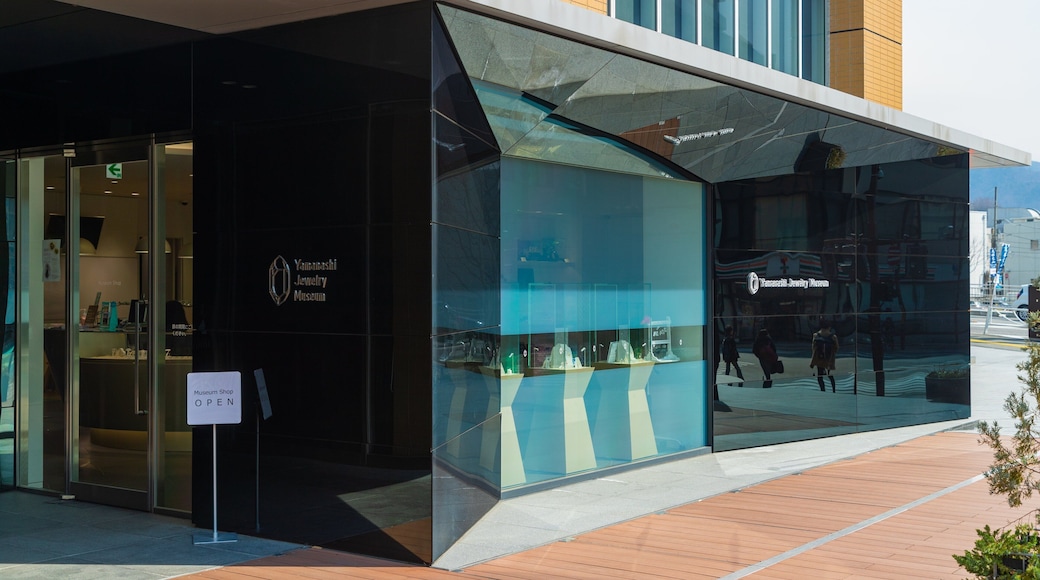 Yamanashi Jewelry Museum