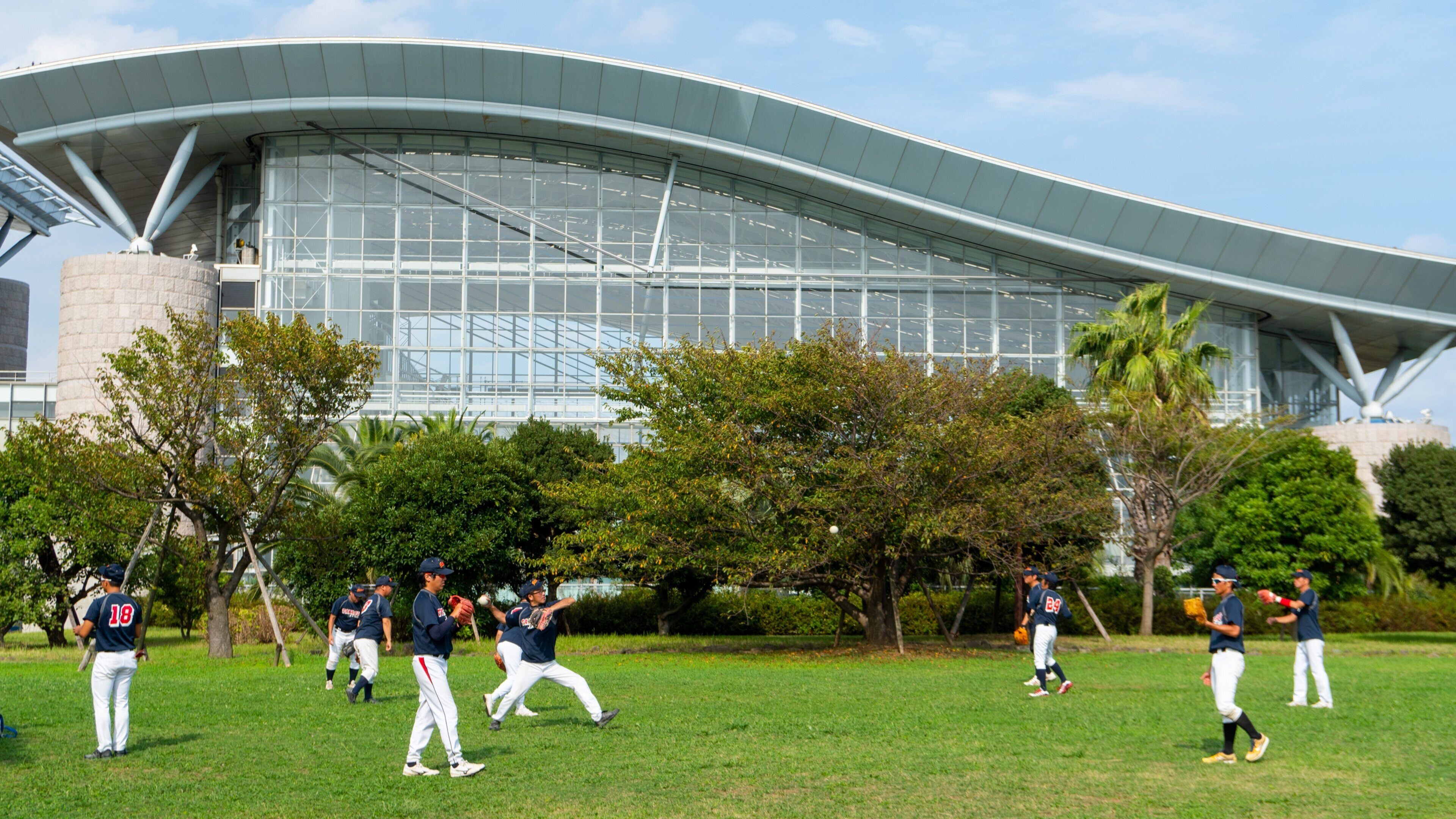 Urayasu Sports Park featuring a sporting event as well as a large group of people