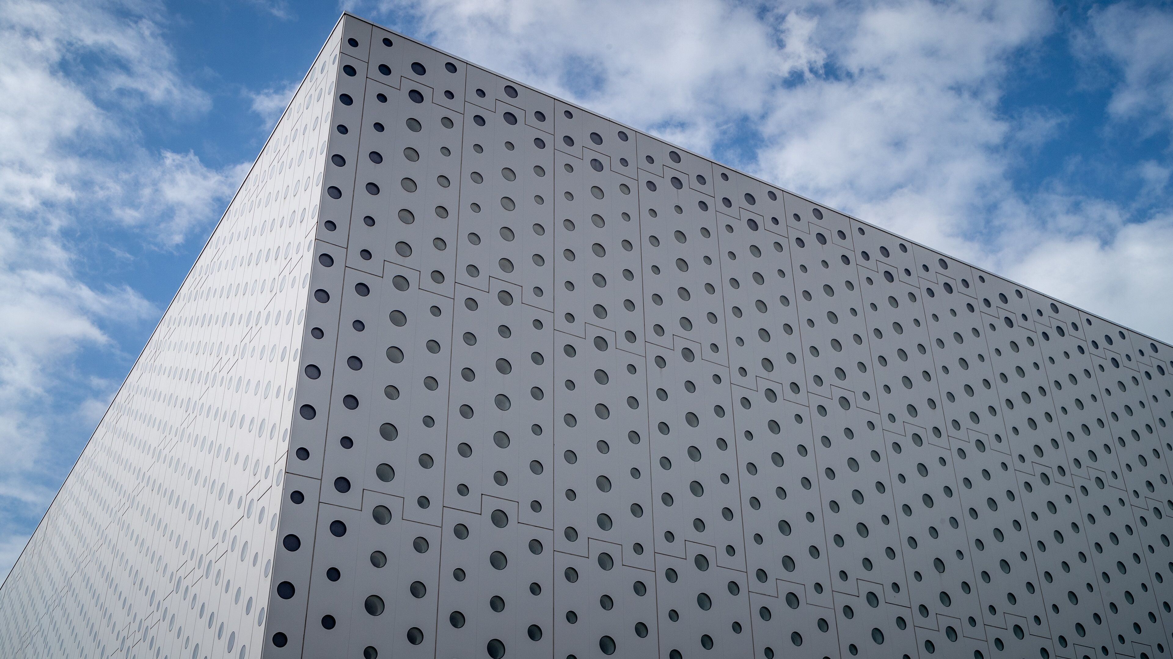 Kanazawa Umimirai Library which includes modern architecture