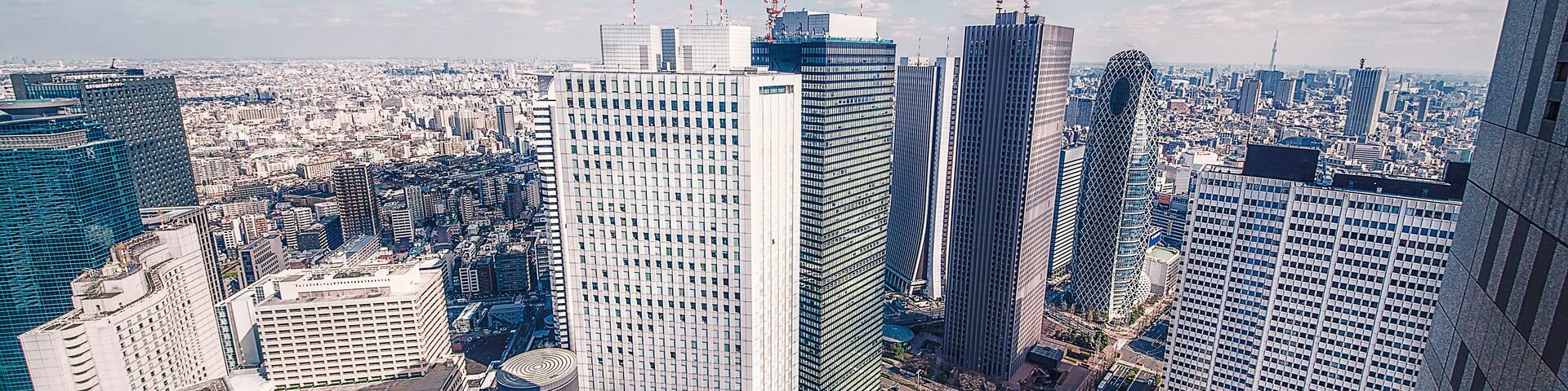 Aerial shot of Shinjuku Sumitomo Building in Japan