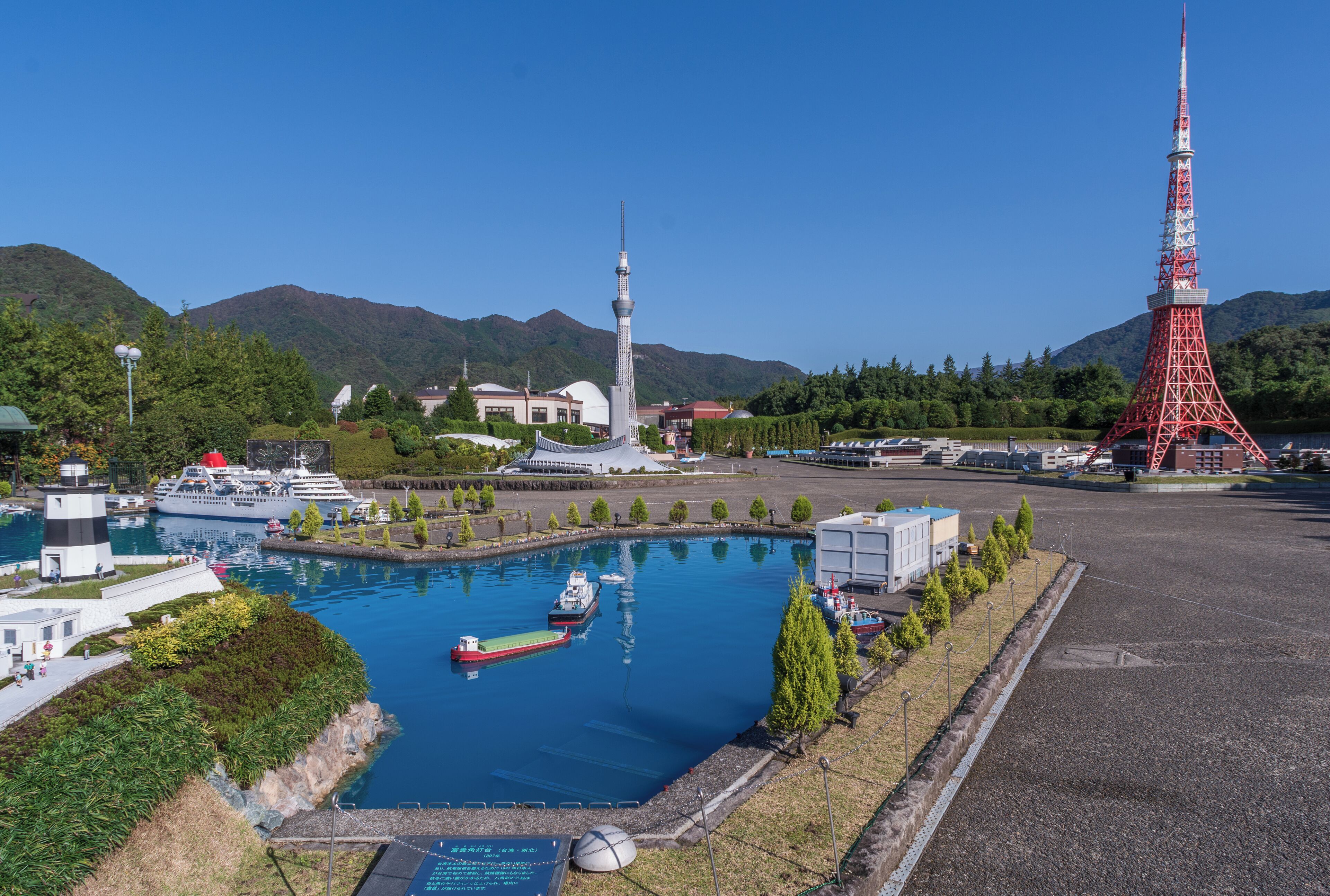 Nikko_TobuWorldSquare_553248621562275344-0741