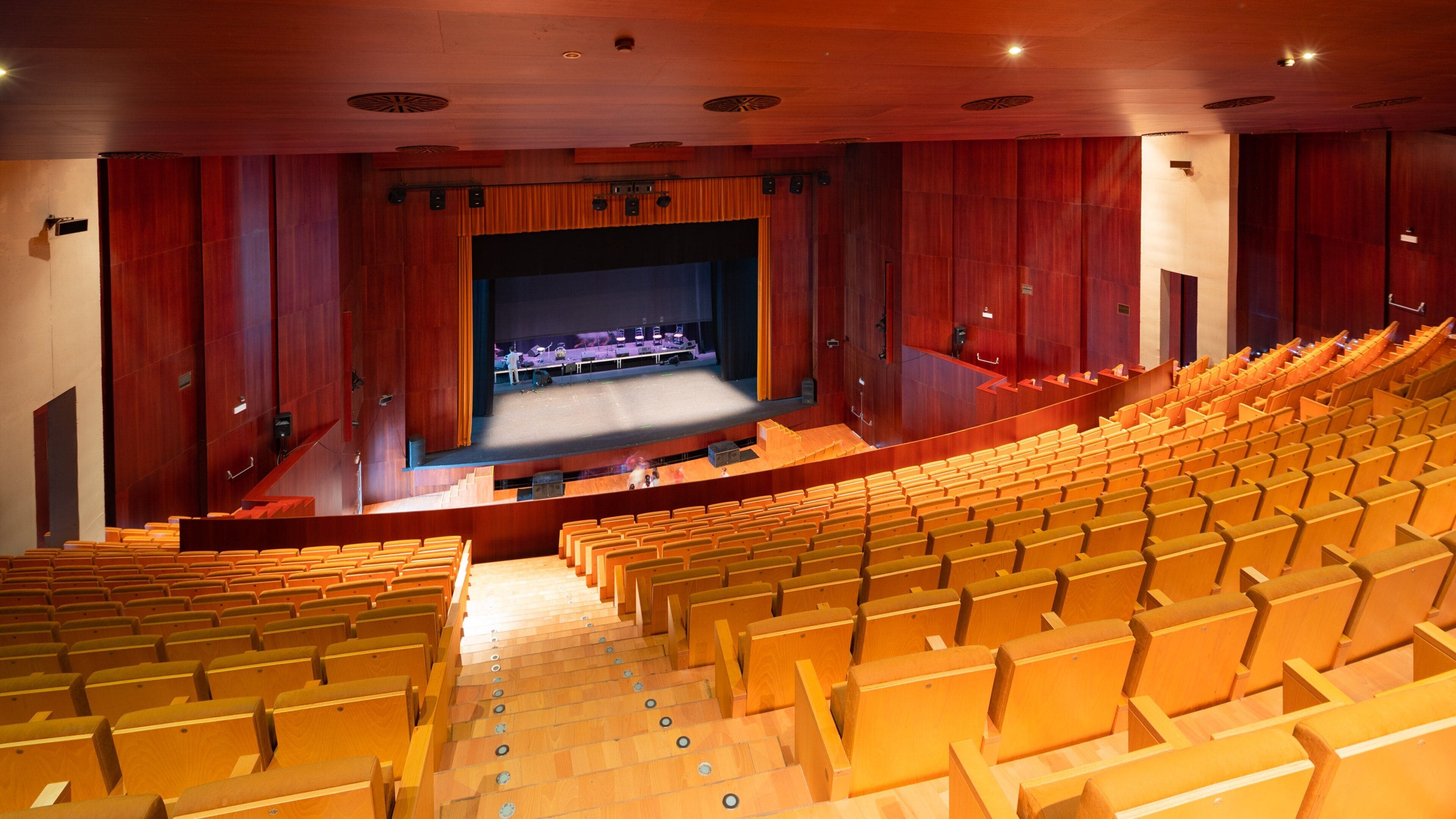 Teatro Auditorio Roquetas de Mar showing interior views and theater scenes