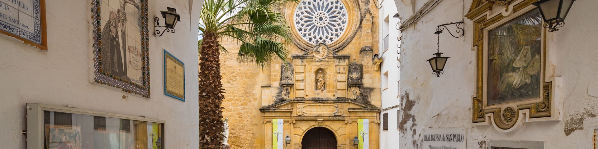 San Pablo Church showing a church or cathedral and heritage elements