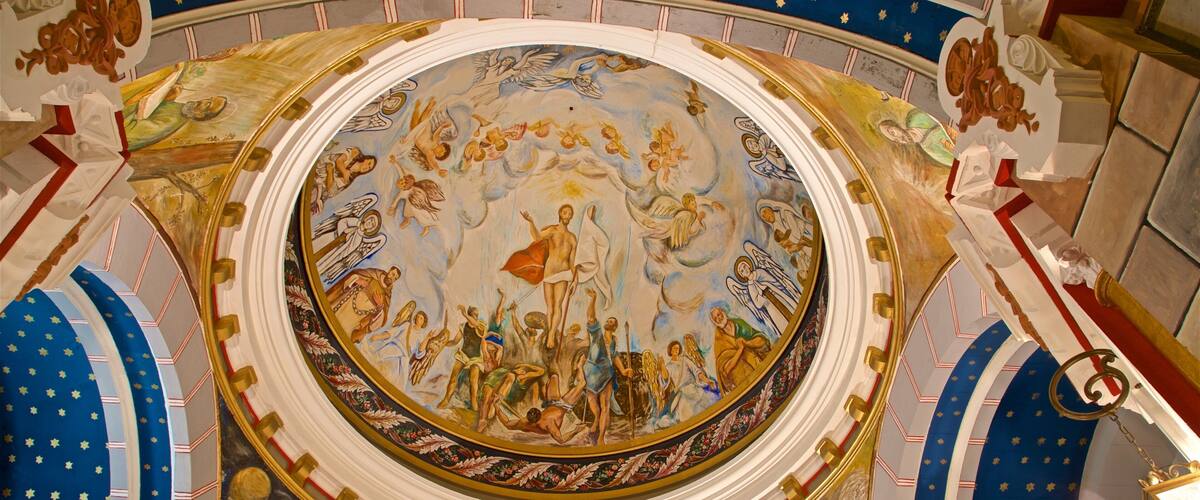 Church of San Juan which includes art, interior views and heritage elements