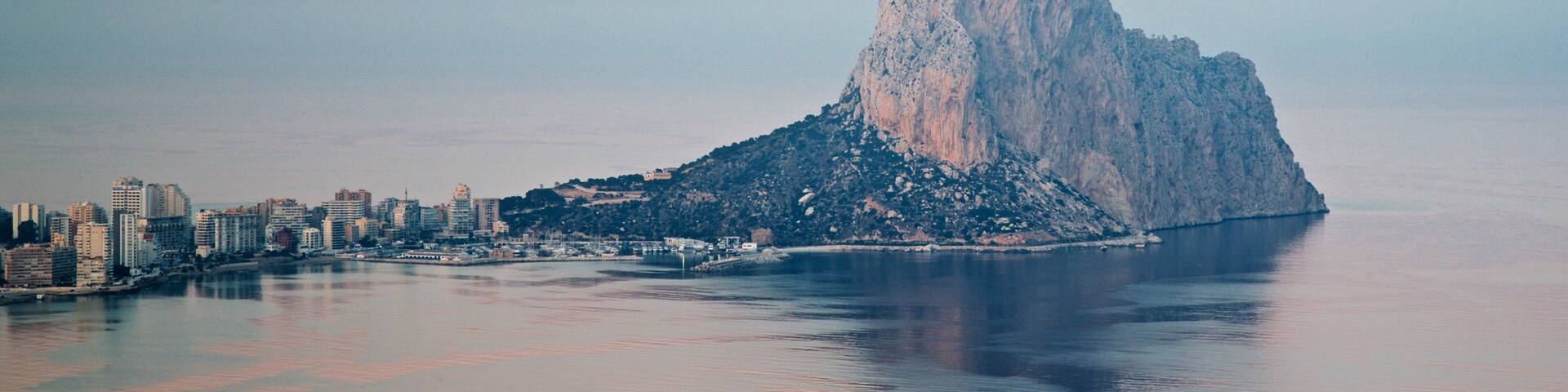 Mirador Monte Toix which includes general coastal views, island images and a coastal town