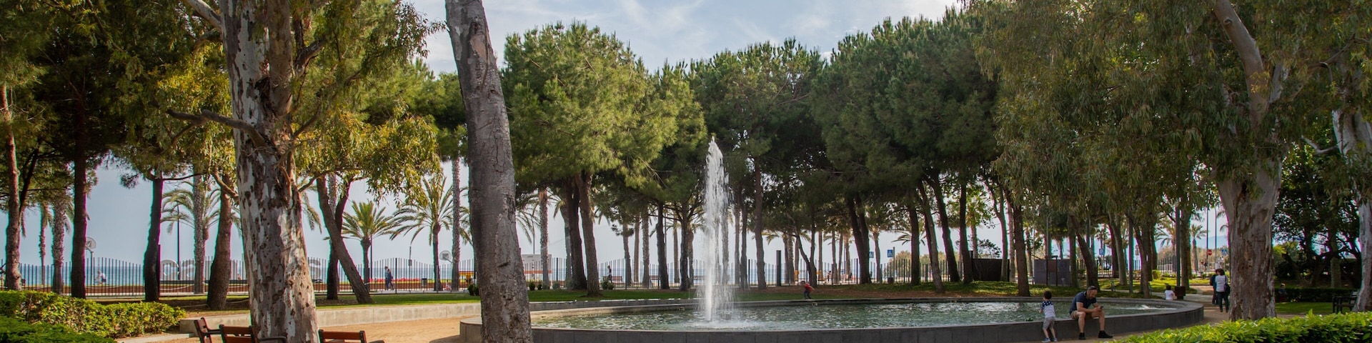 Fisherman\'s Park featuring a fountain and a park