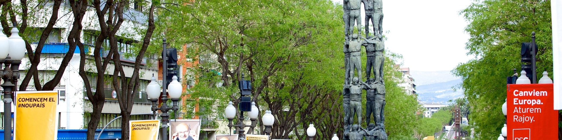 Tarragona mostrando cenas de rua e uma estátua ou escultura