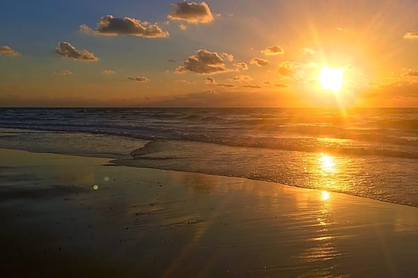 Camping car sunset Contis Plage France