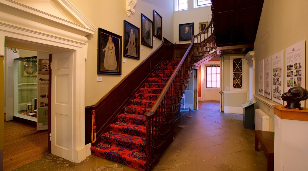 卡斯沃斯大廳 设有 房屋 和 內部景觀