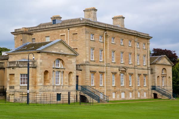Cusworth Hall showing heritage architecture