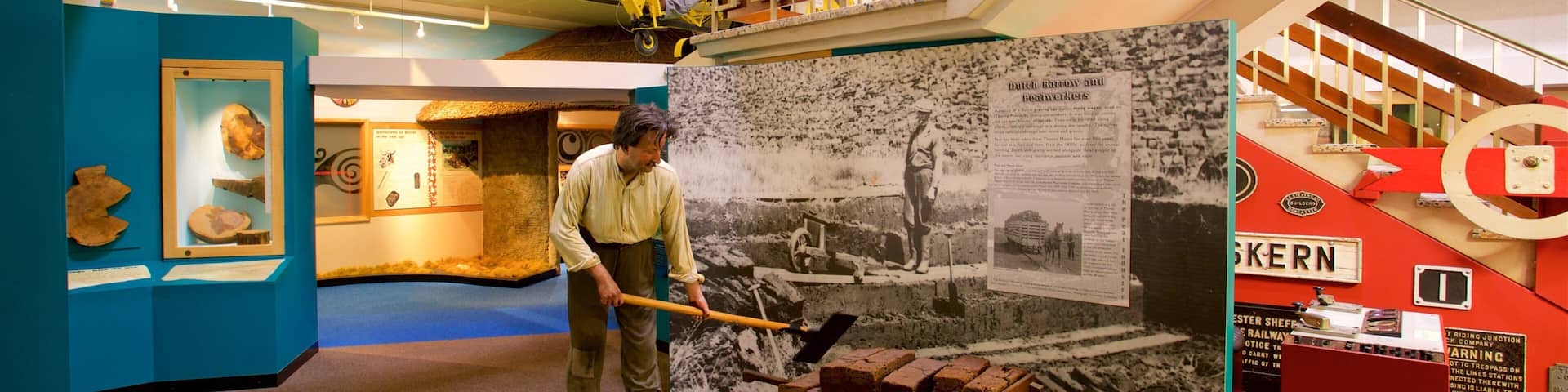 Doncaster Museum and Art Gallery featuring interior views