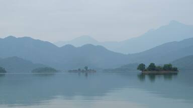 Heaven is for real on earth :3
Pic untouched
Ho Nui Coc (Nui Coc Lake) - Thai Nguyen - Vietnam