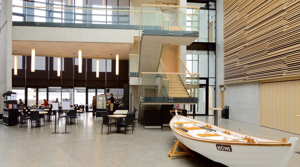 Akureyri showing interior views and cafe scenes