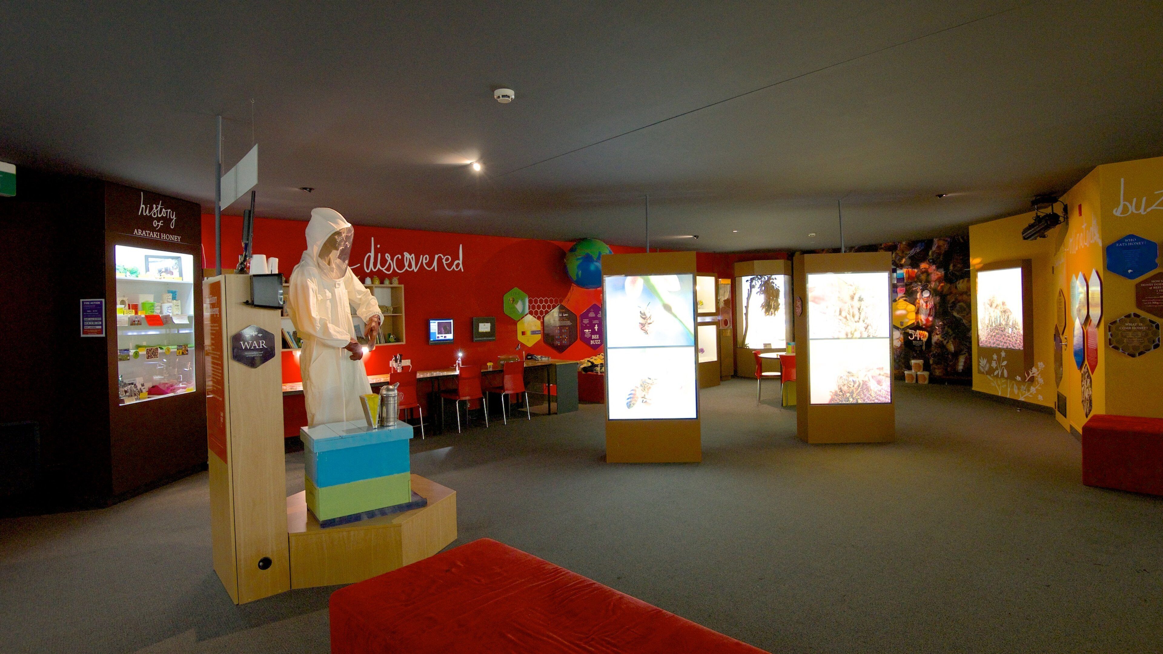 Hawke\'s Bay featuring interior views