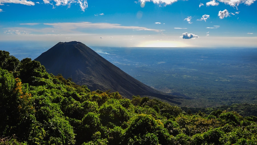 伊萨克火山