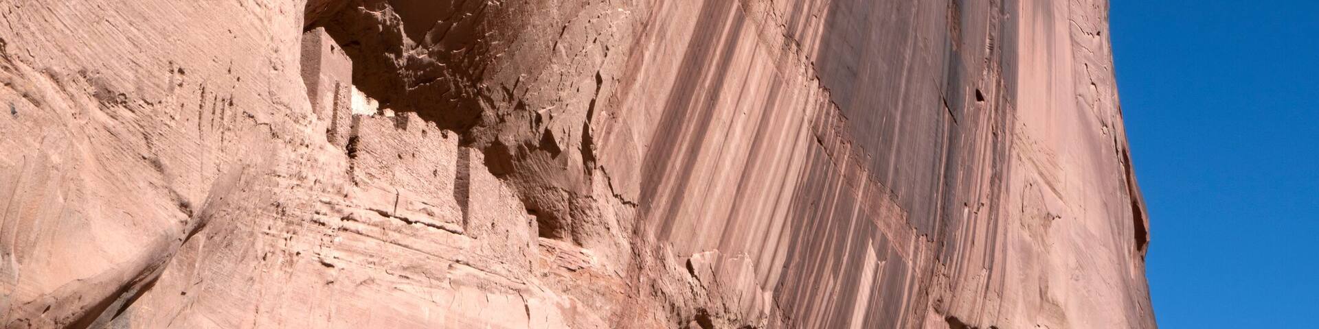 White House ruins of an ancient Puebloan Dwelling in Canyon de Chelly.