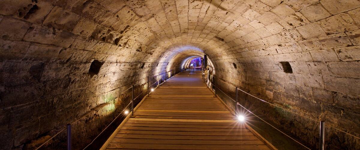 Templar Tunnel which includes interior views