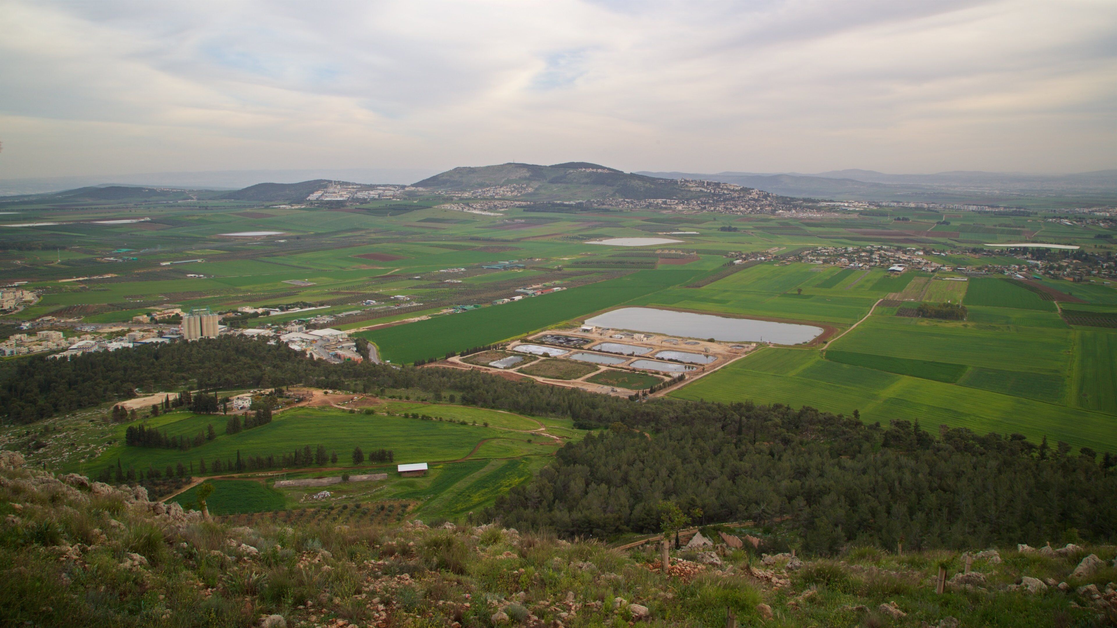 Mount of Precipice which includes tranquil scenes and landscape views