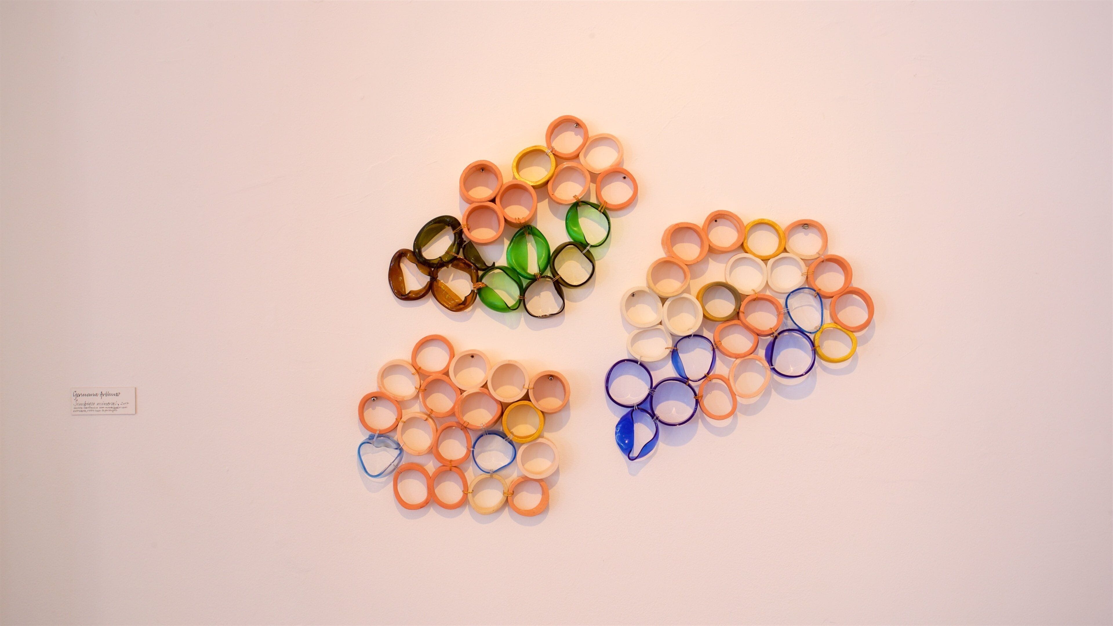 Paraty House of Culture showing art