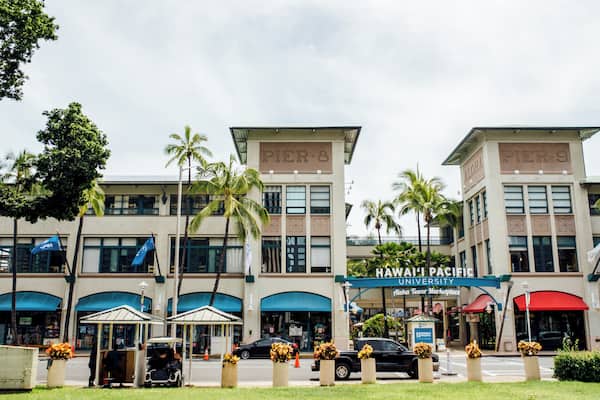 Honolulu_HawaiiPacificUniversity_553248621563218379_01