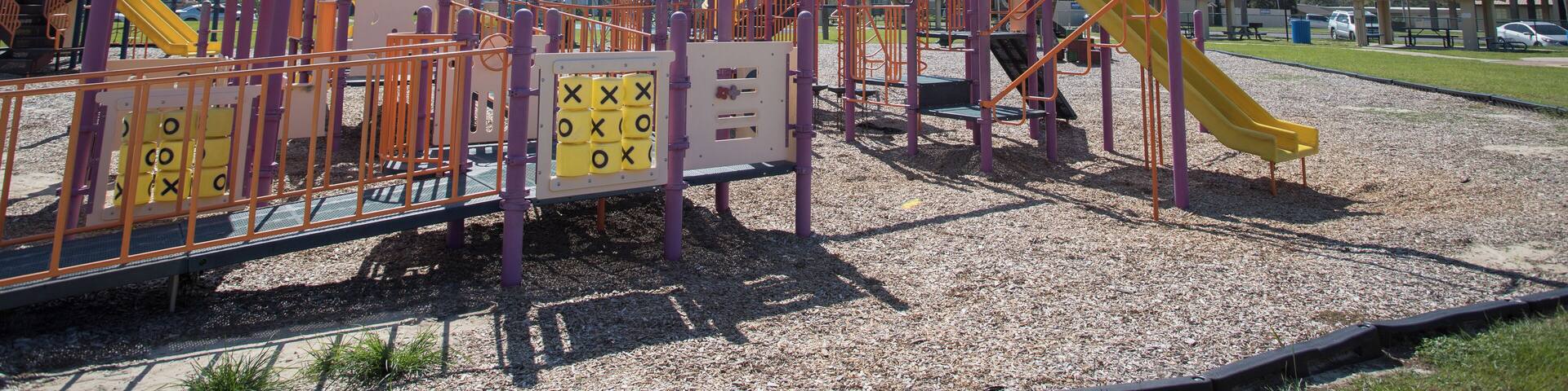 PanamaCity_OaklandTerracePark_553248621563220081_03