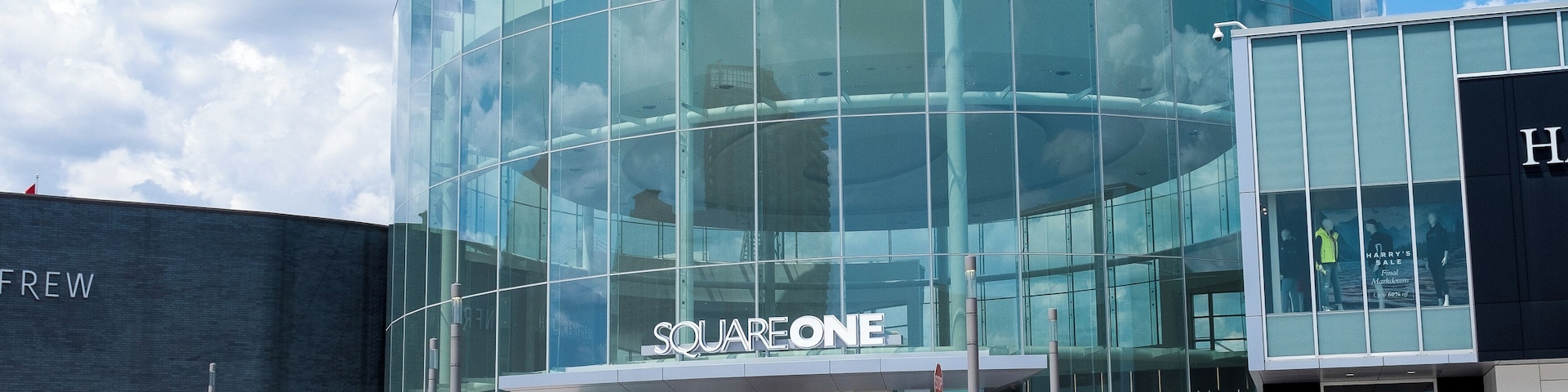 Mississauga_SquareOneShoppingCentre_553248621563220623-2