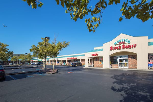 OceanCity_MontegoBayShoppingCenter_553248621563220703_0003