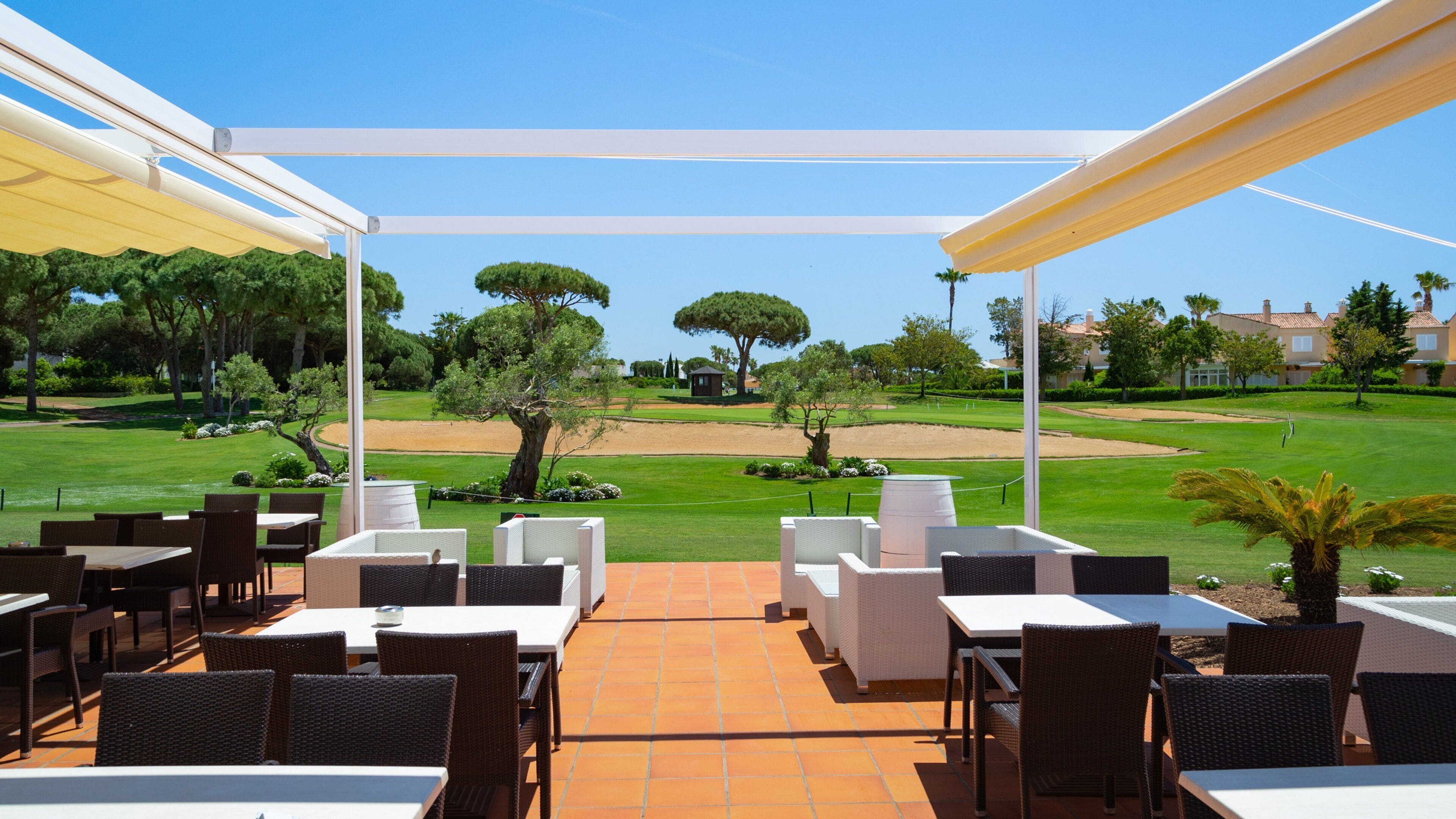 Golf Novo Sancti Petri which includes golf