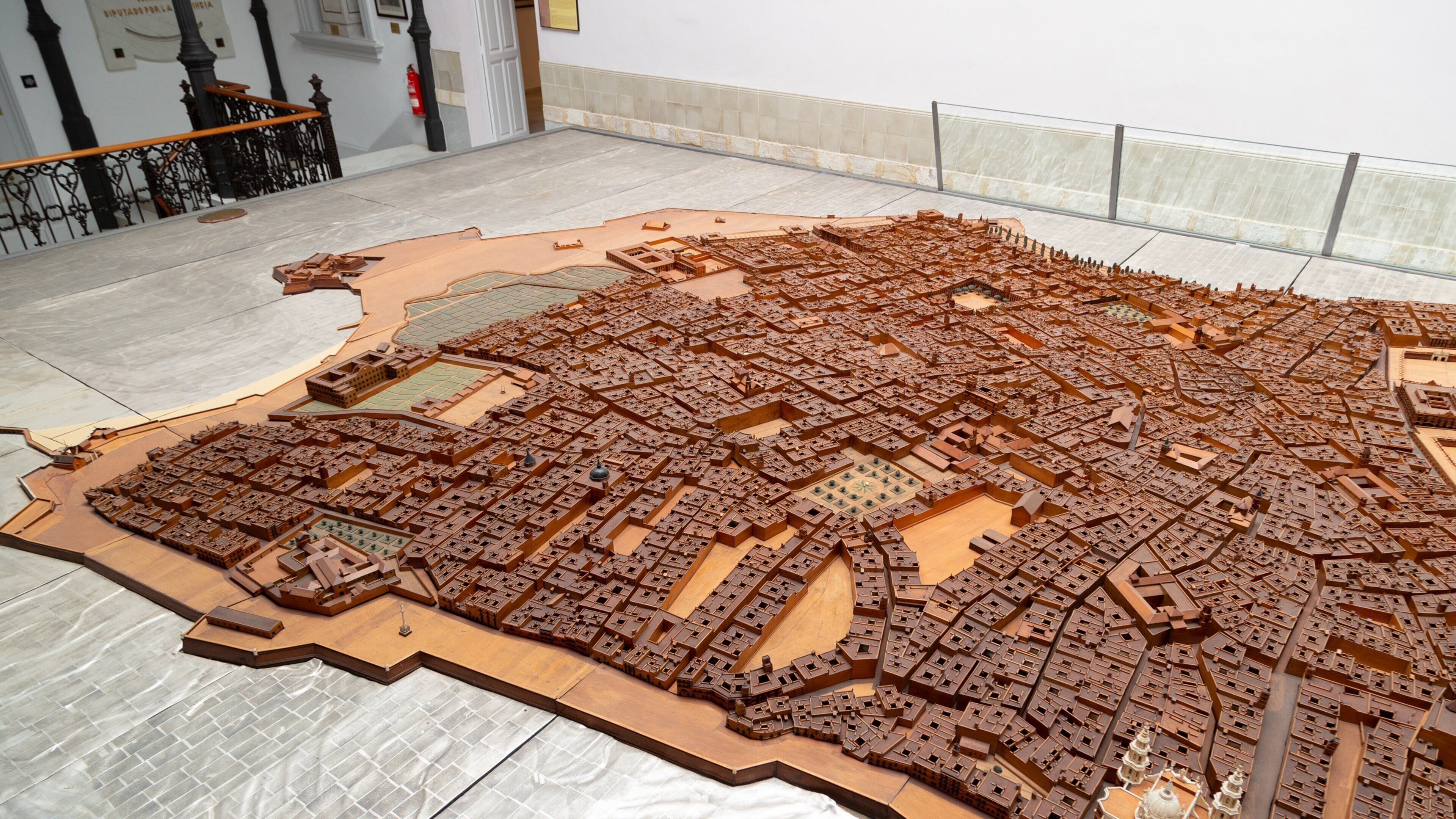 Cortes Museum featuring interior views