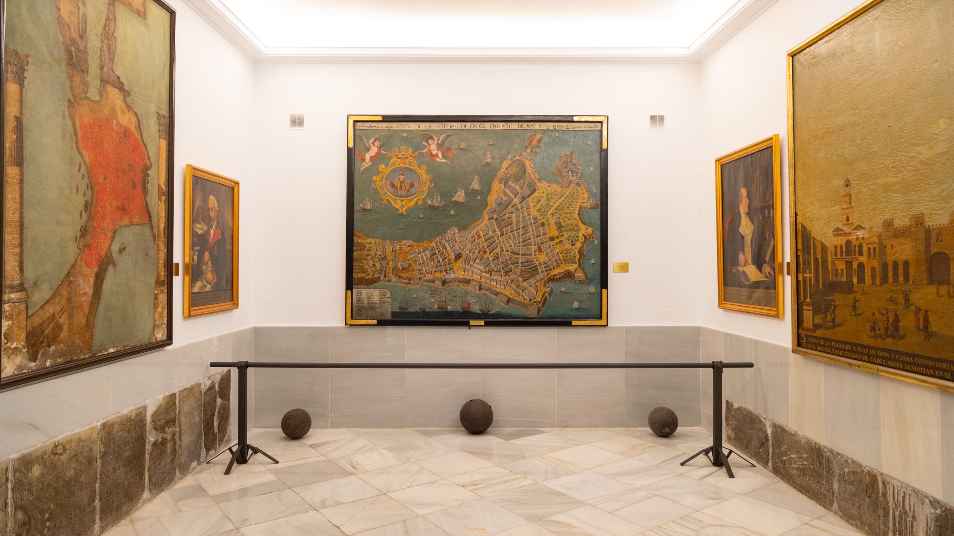 Cortes Museum showing interior views and art