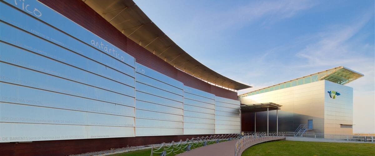 Aquarium of Gijon showing modern architecture