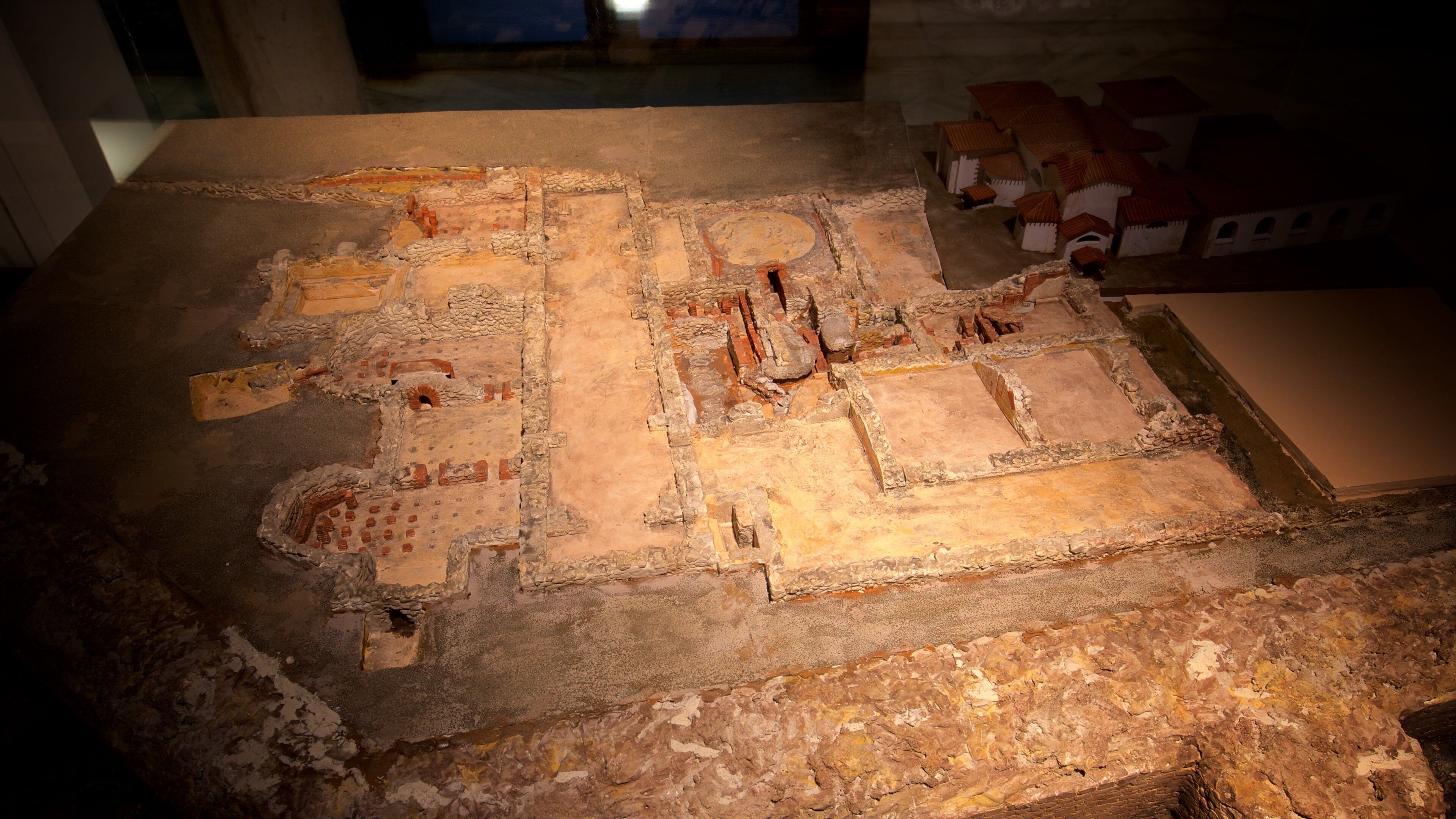 Campo Valdes Roman Baths featuring interior views