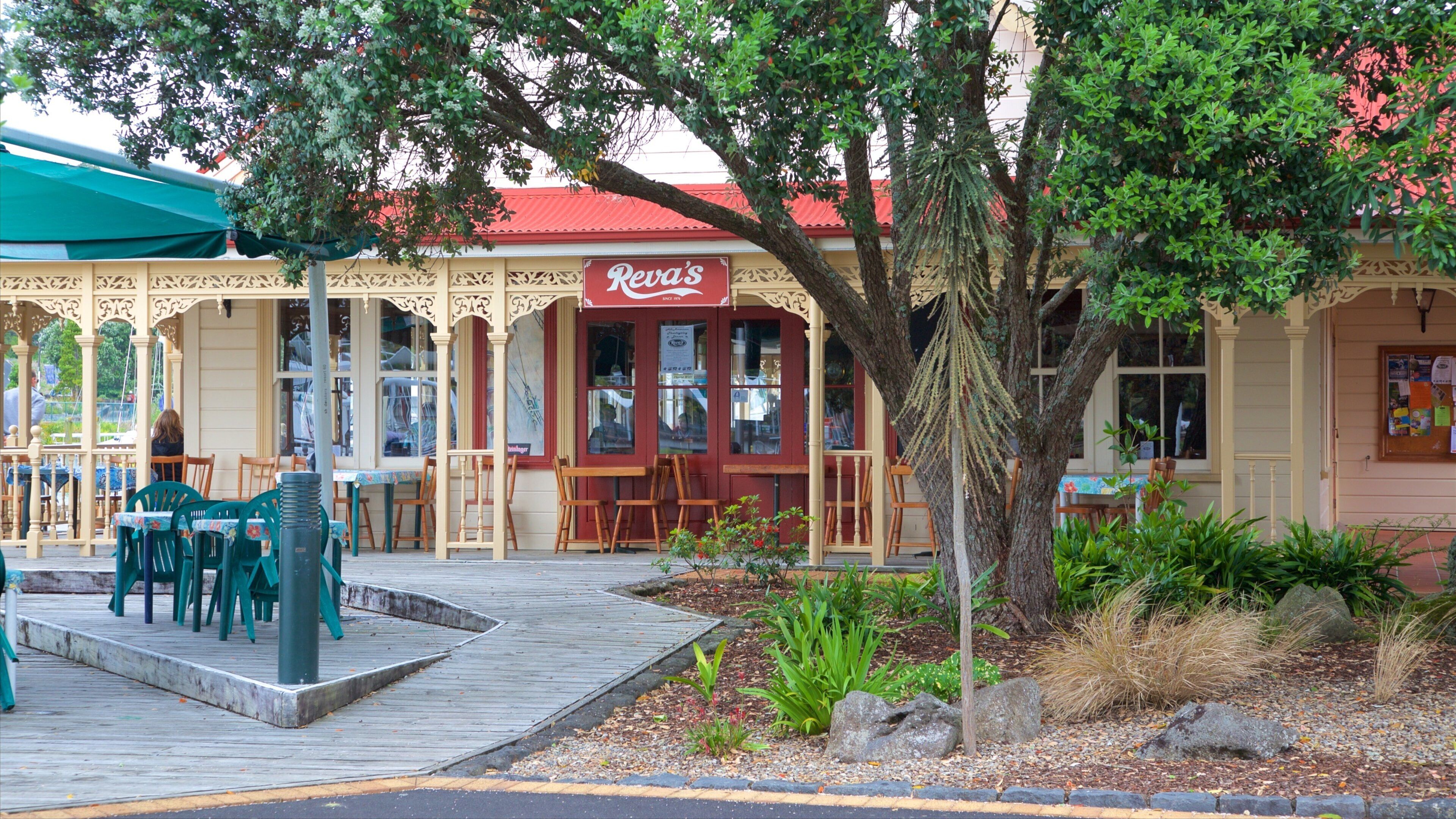 Whangarei có tính năng quán cà phê