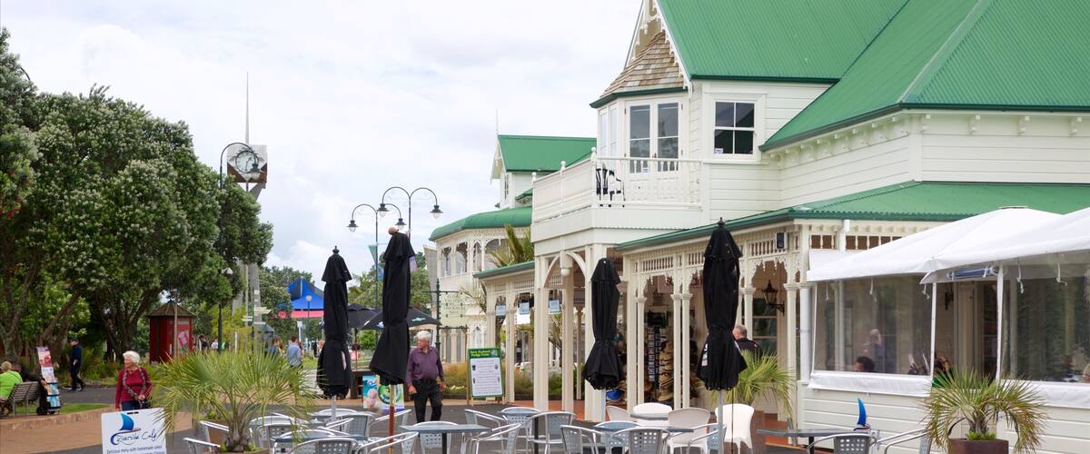 Whangarei qui includes patrimoine architectural, scènes de rue et pause café