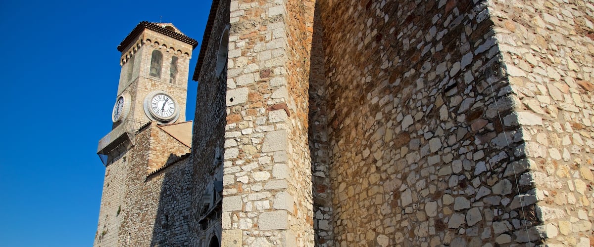 Notre Dame d\'Esperance Church featuring heritage elements