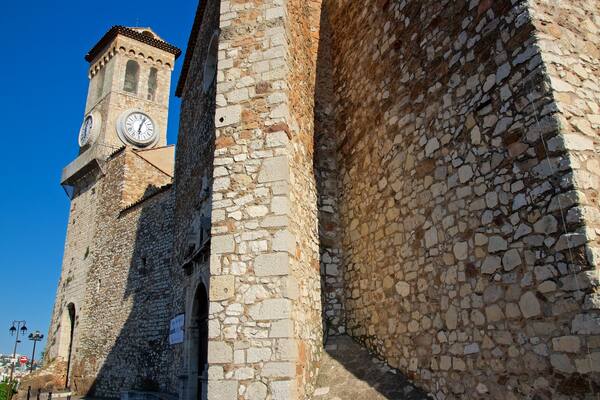 Notre Dame d\'Esperance Church featuring heritage elements