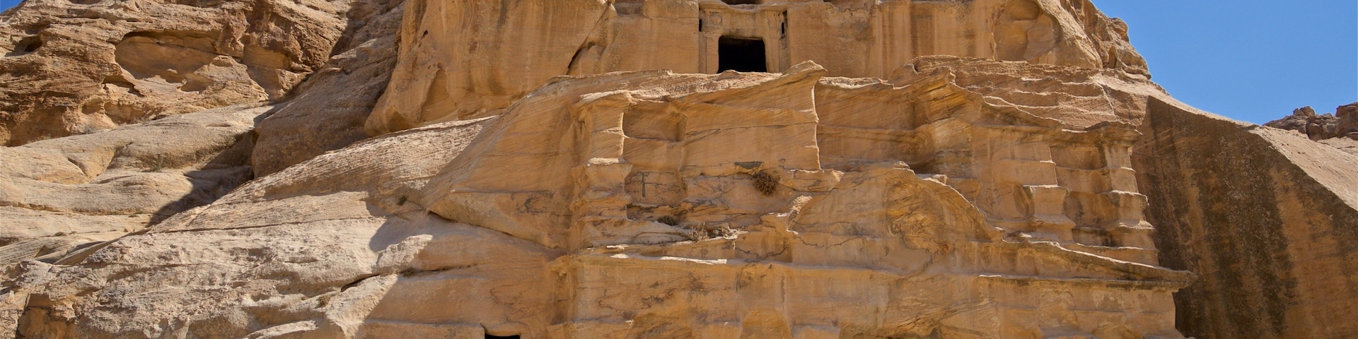 Tumba dos Obeliscos que inclui um desfiladeiro ou canyon e elementos de patrimĂŽnio