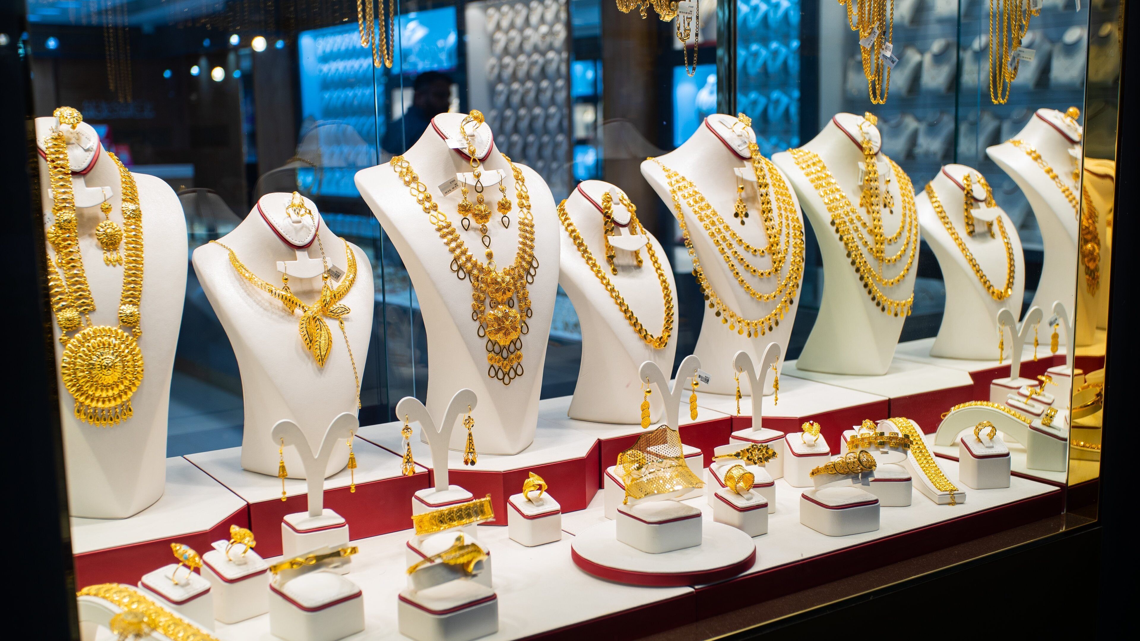 Gold Souq which includes interior views and shopping