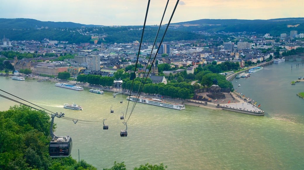 Rheinseilbahn 其中包括 高空纜車, 河流或小溪 和 城市