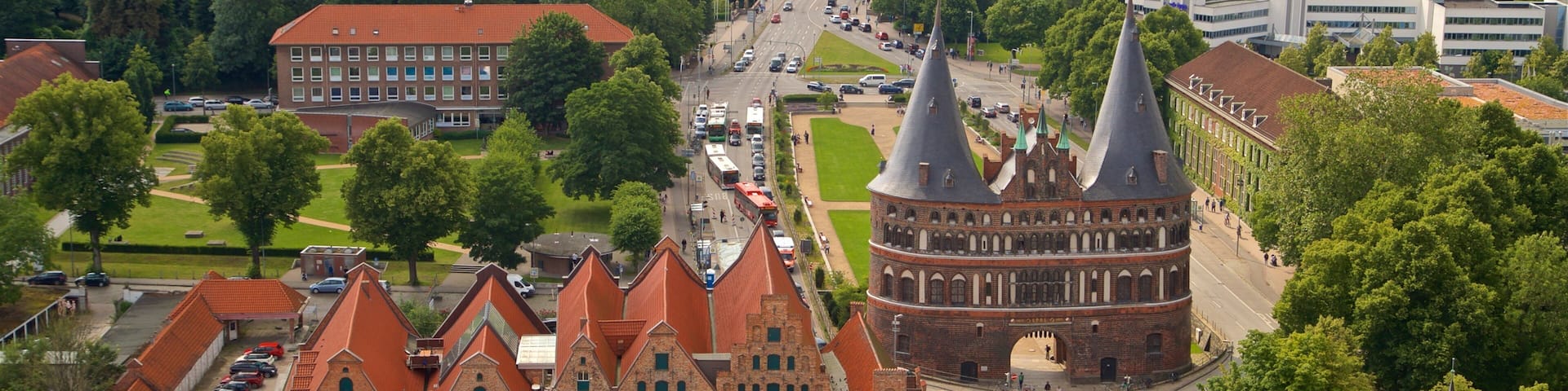 St. Peter\'s Church which includes landscape views, heritage architecture and a city