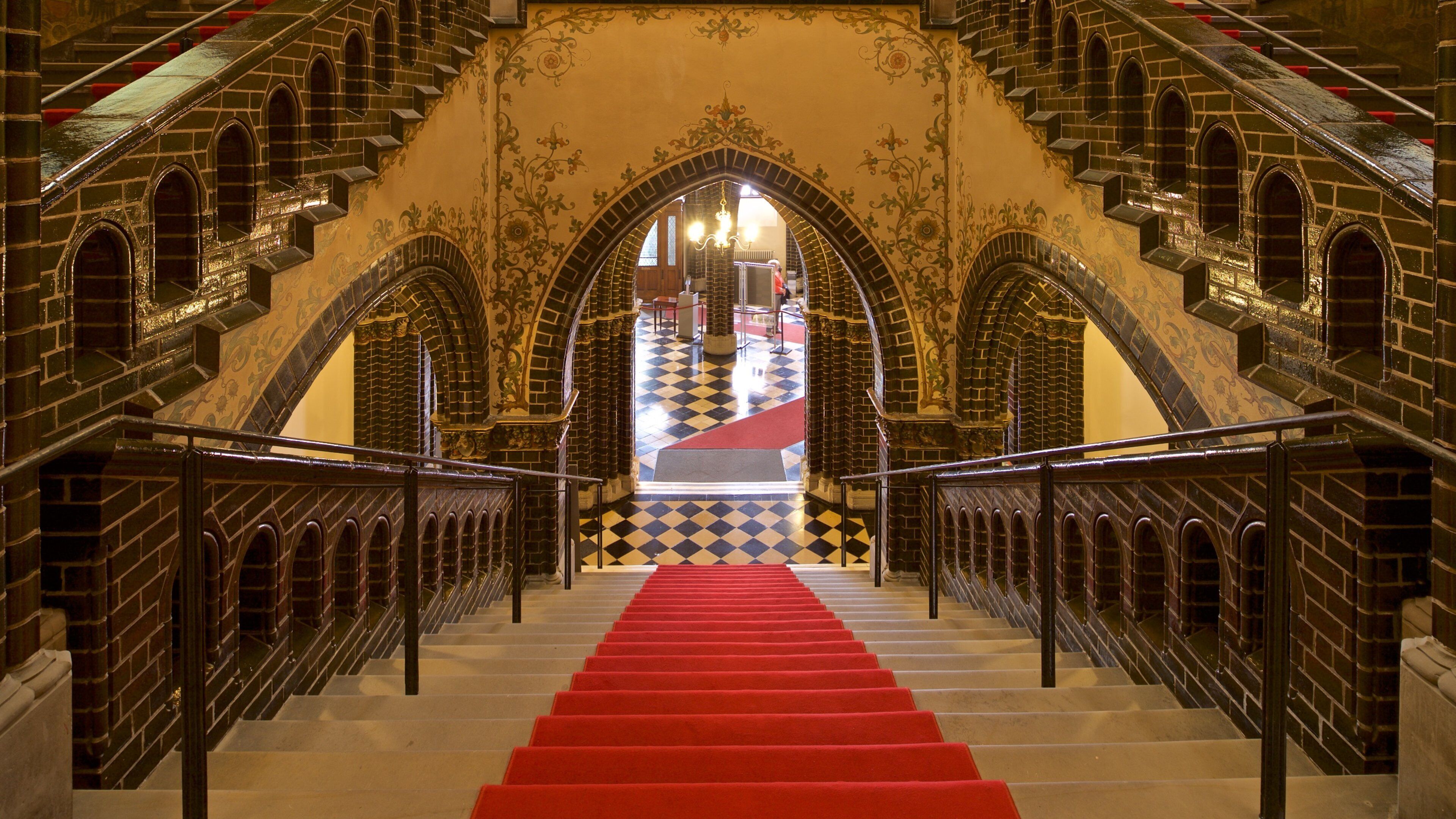 Rathaus montrant vues intérieures et patrimoine historique