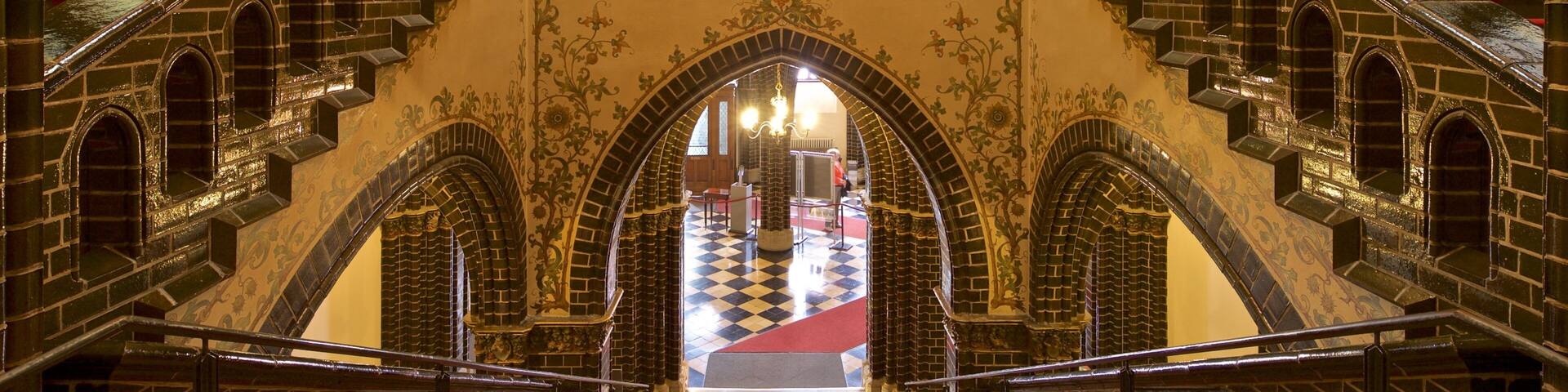 Rathaus which includes heritage elements and interior views