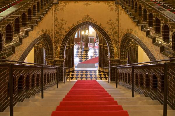 Rathaus montrant vues intérieures et patrimoine historique