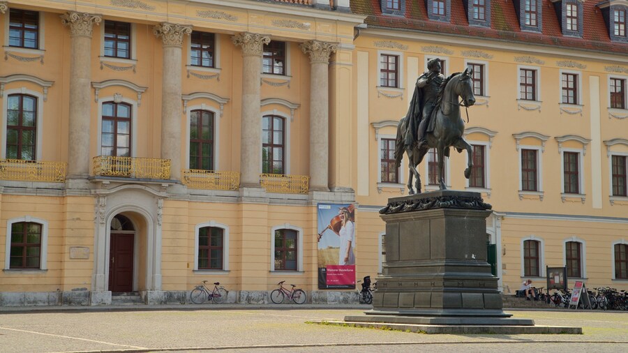Duchess Anna Amalia Library featuring a square or plaza, a statue or sculpture and heritage elements