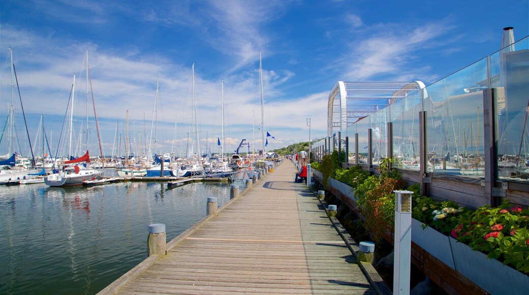 Marina Kuehlungsborn featuring a bay or harbour