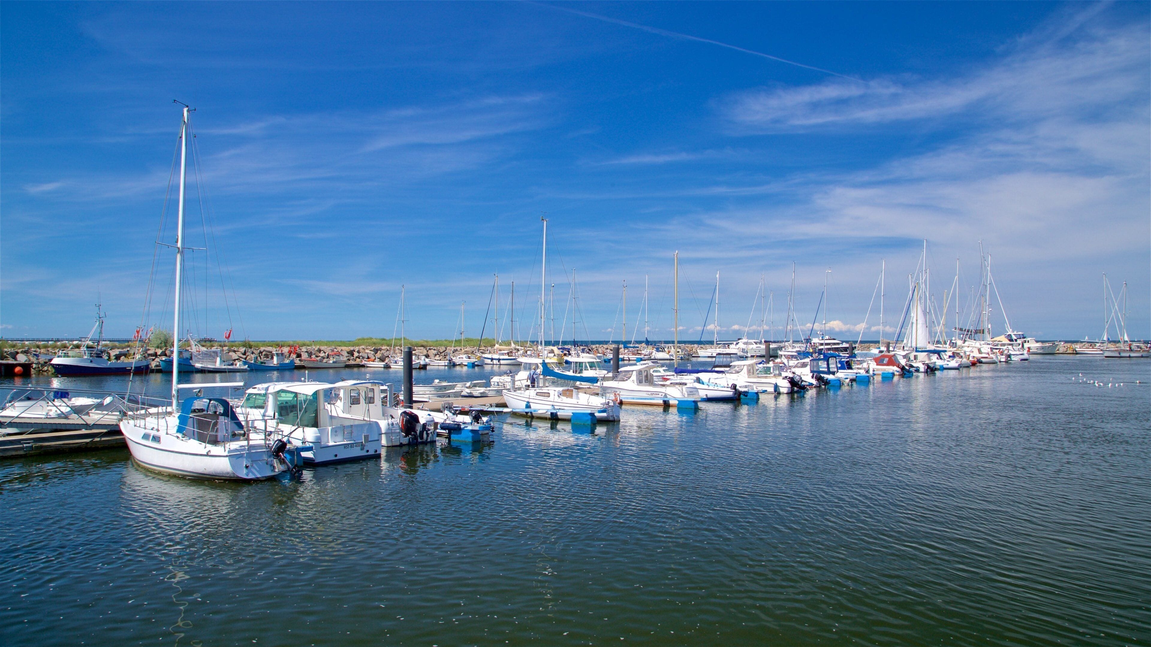 Marina Kuehlungsborn featuring a bay or harbor