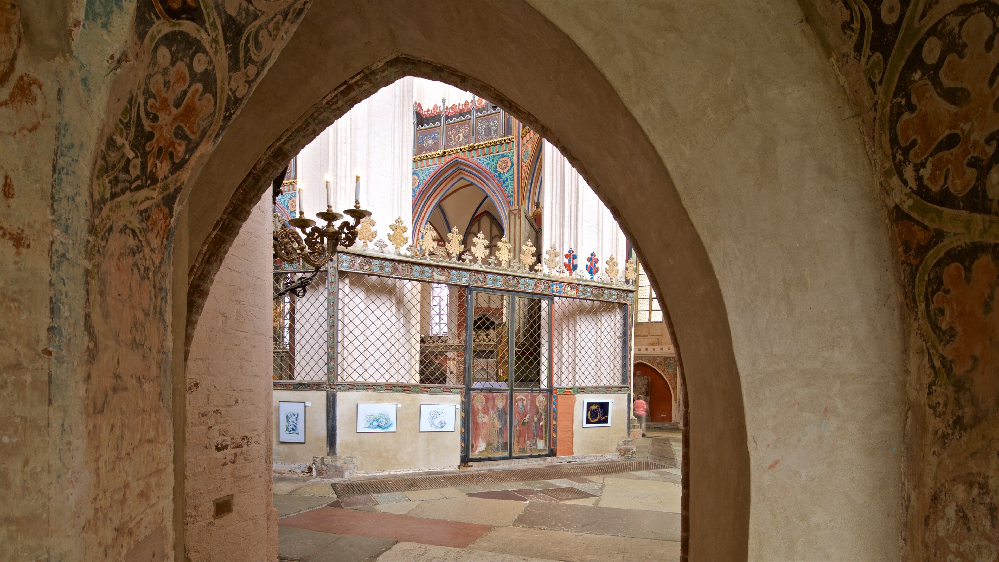 St. Nicholas\' Church showing interior views, heritage elements and a church or cathedral