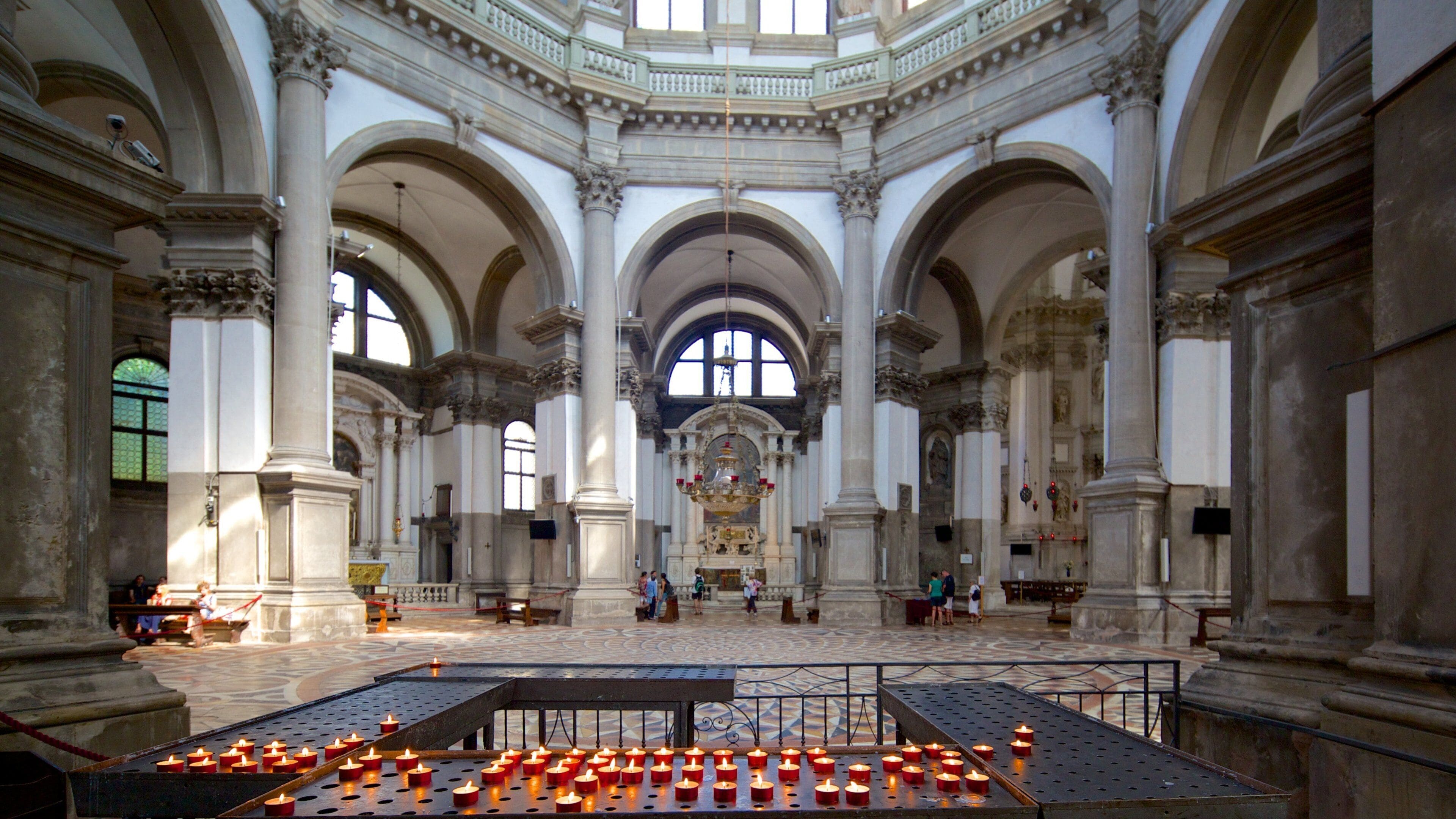 Venice which includes interior views and heritage architecture